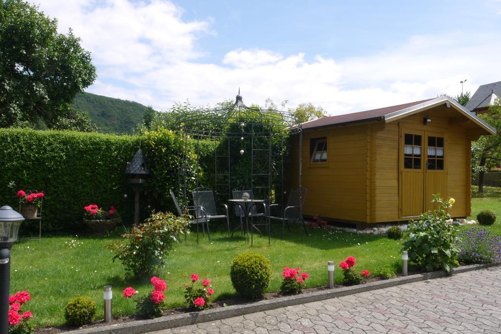 Haus Reitz Bed and Breakfast Ernst Eksteriør billede